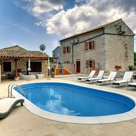 In With Private Pool *